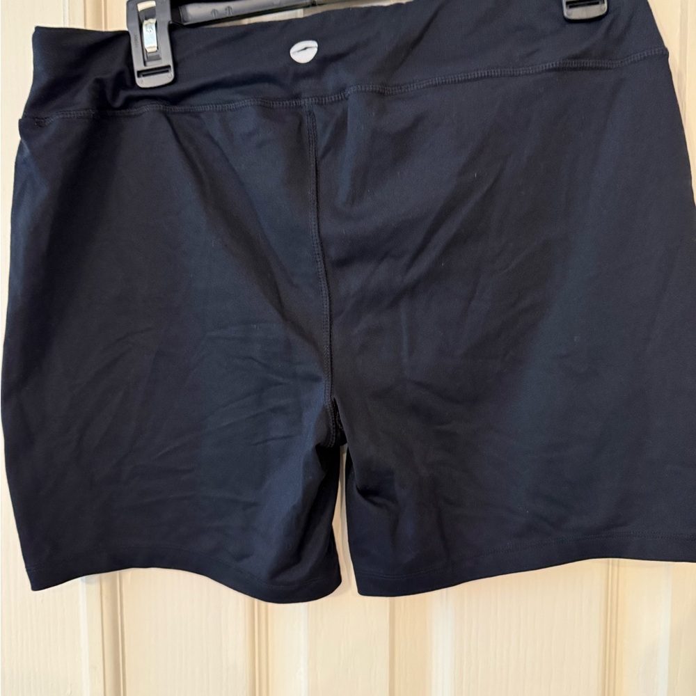 Avia Black Athletic Shorts for Active Comfort - Picture 3 of 3